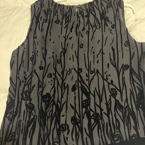 Casual Corner Black and Gray Floral Tank Top